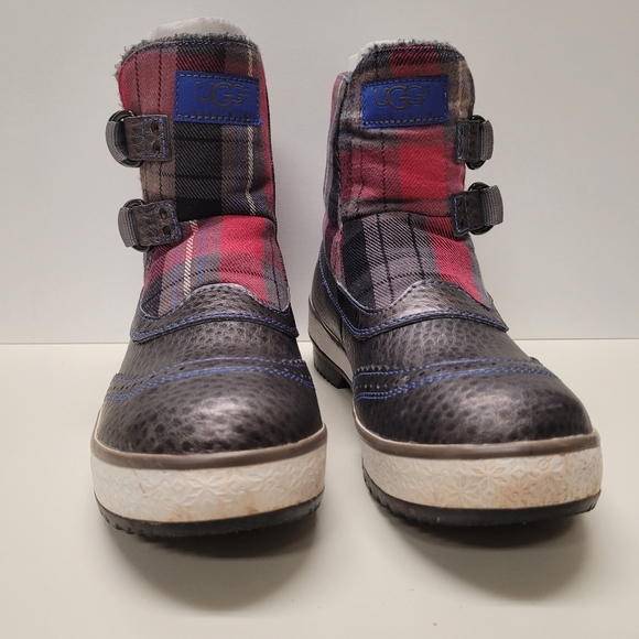 💖HOST PICK💖 UGG Marrais Waterproof Boots - Picture 6 of 12